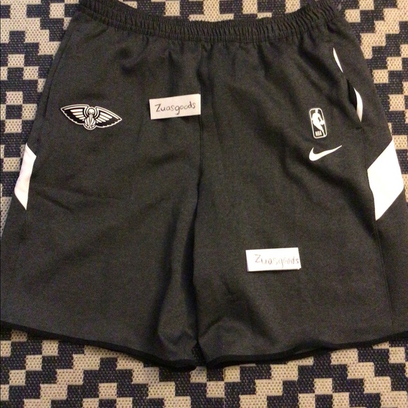 Nike NBA Pelicans Basketaball Therma Flex Showtime